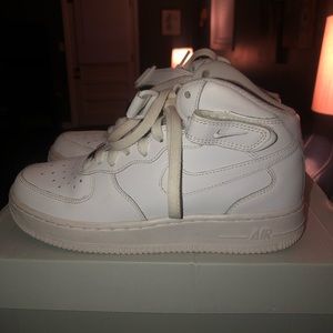 Nike Air Force 1 Mid